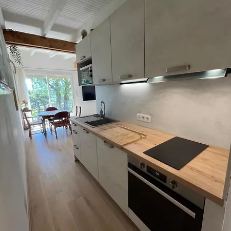 Feriehus Maison Avec Piscine Commune, Proche De La Foret De Saou